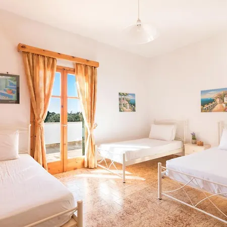 Dina Corfu Halikounas